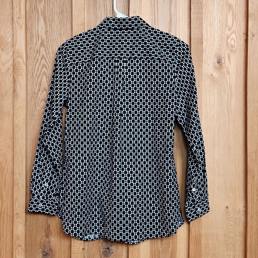 Talbots Long Sleeve Non-Iron Tunic Collared Shirt, 2 Petite Black & White Floral - Picture 2 of 9